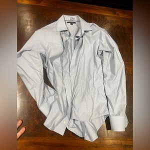 Banana Republic Light Blue Casual Button Down Shirt subtle box pattern